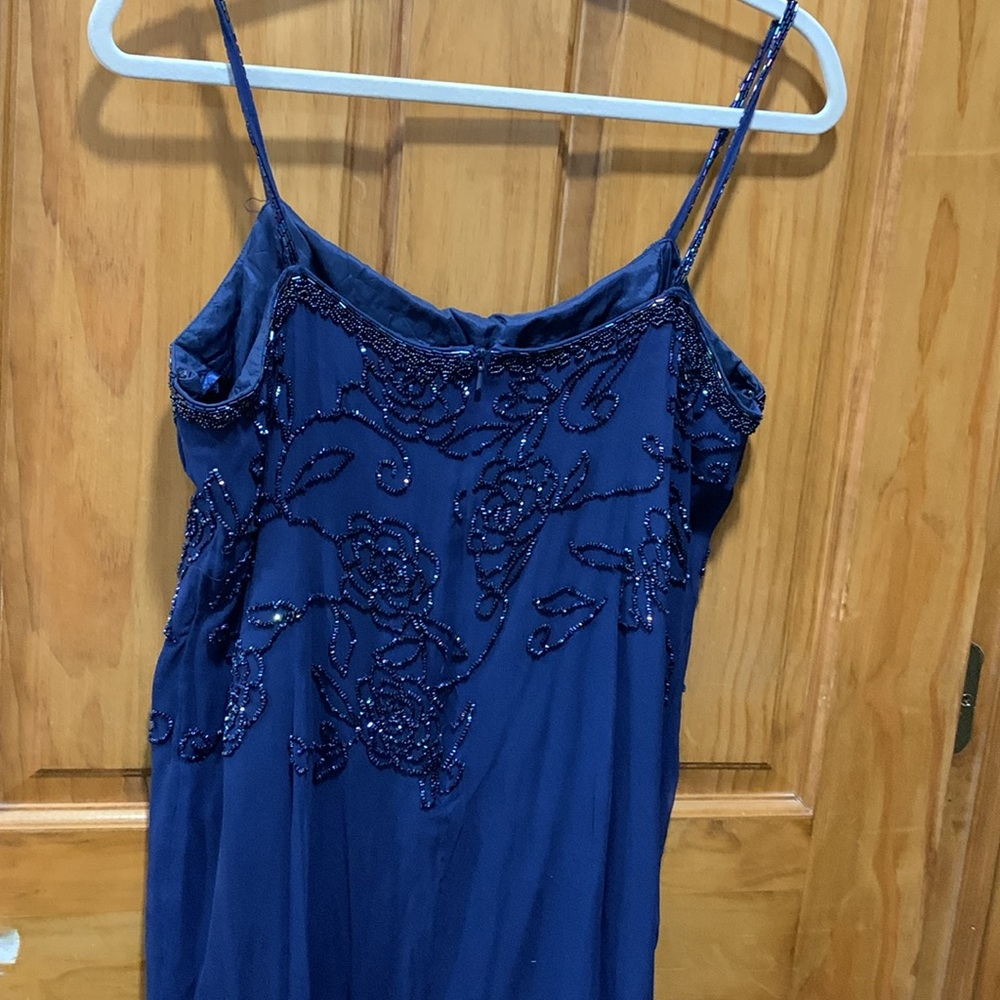 Dress - Picture 8 of 10
